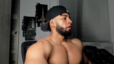 Snapshot of samuel2rd chatting on February 25, 4:00 am samuel2rd online show from February 25, 4:00 am