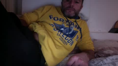 Snapshot of samuel802984 chatting on December 4, 8:40 pm Samuel online show from December 4, 8:40 pm