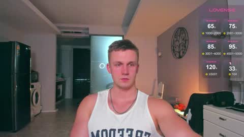 Snapshot of samuel_andrew chatting on September 23, 6:27 am Samuel online show from September 23, 6:27 am