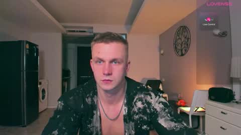 Snapshot of samuel_andrew chatting on October 12, 5:28 am Samuel online show from October 12, 5:28 am