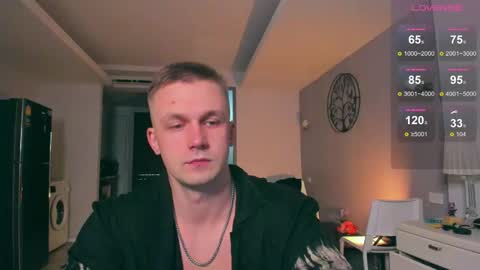 Snapshot of samuel_andrew chatting on October 14, 6:14 am Samuel online show from October 14, 6:14 am