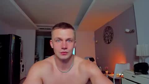 Snapshot of samuel_andrew chatting on February 1, 6:34 am Samuel online show from February 1, 6:34 am