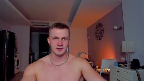 Snapshot of samuel_andrew chatting on February 8, 4:38 am Samuel online show from February 8, 4:38 am