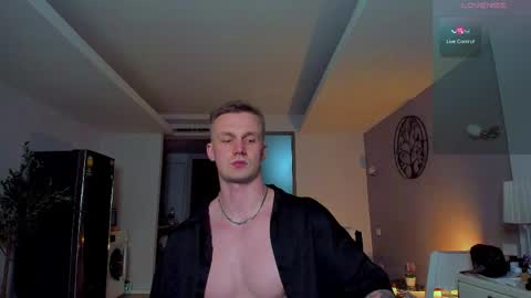 Samuel online show from April 1, 6:58 am