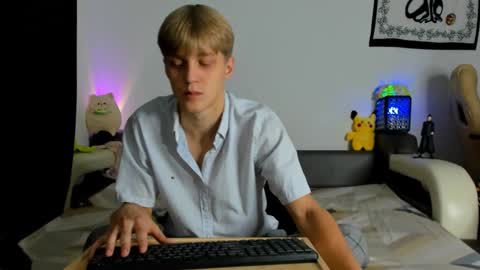 Sam online show from September 22, 5:42 am