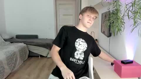 Sam online show from October 16, 9:21 am