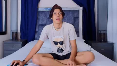 Snapshot of samuel_sincee chatting on January 18, 6:56 am Samuel Sincee online show from January 18, 6:56 am