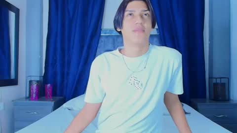 Snapshot of samuel_sincee chatting on January 23, 4:52 am Samuel Sincee online show from January 23, 4:52 am