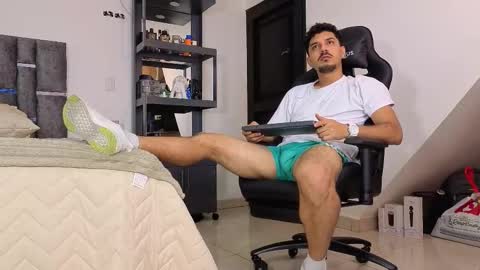  Samuel Coopper  online show from March 27, 9:58 pm