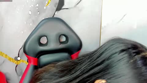 Snapshot of samy__milf chatting on May 8, 8:03 pm Sammy online show from May 8, 8:03 pm