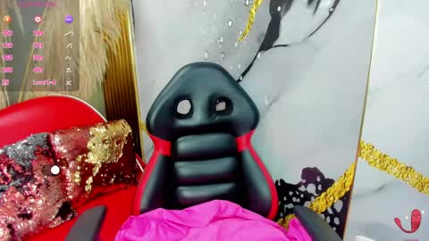 Snapshot of samy__milf chatting on May 12, 8:50 pm Sammy online show from May 12, 8:50 pm