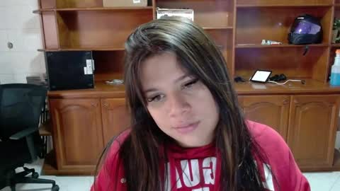 Snapshot of samy_green_ chatting on October 14, 2:29 pm samy_green_ online show from October 14, 2:29 pm
