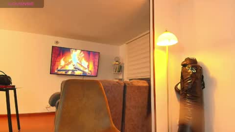 Snapshot of samy_jonnes_ chatting on April 21, 2:51 am Hello I am absent due to a family calamity I will return soon-hola estoy ausente por un problema familiar volvere pronto. online show from April 21, 2:51 am