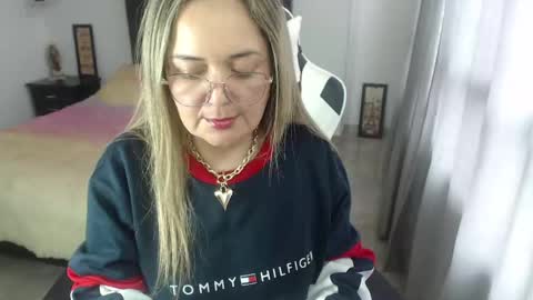 samy_vsn online show from January 30, 8:53 pm