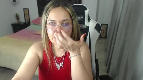 samy_vsn online show from February 8, 3:19 am