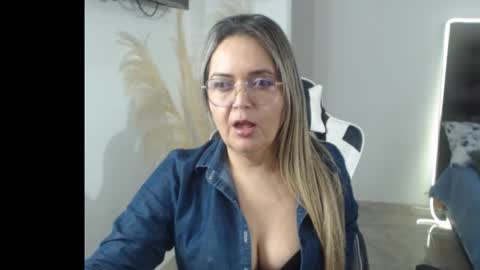 samy_vsn online show from October 17, 6:54 pm