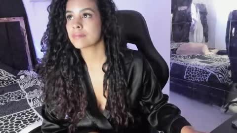 SamyHolbrook online show from May 10, 1:16 pm