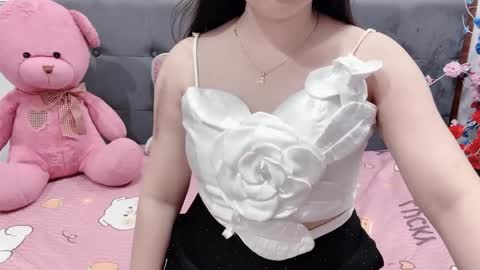 sanami_sian_ online show from April 26, 1:53 pm