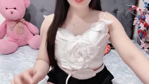 sanami_sian_ online show from May 8, 2:33 pm