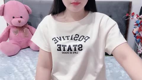sanami_sian_ online show from May 13, 1:25 am