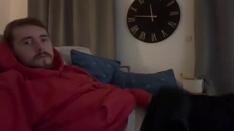 Snapshot of sandb250 chatting on December 12, 11:47 pm sandb250 online show from December 12, 11:47 pm