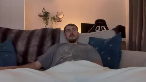 Snapshot of sandb250 chatting on January 3, 11:55 pm sandb250 online show from January 3, 11:55 pm