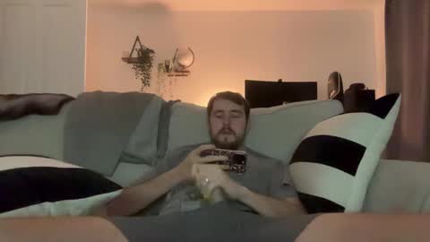 Snapshot of sandb250 chatting on February 9, 1:00 am sandb250 online show from February 9, 1:00 am