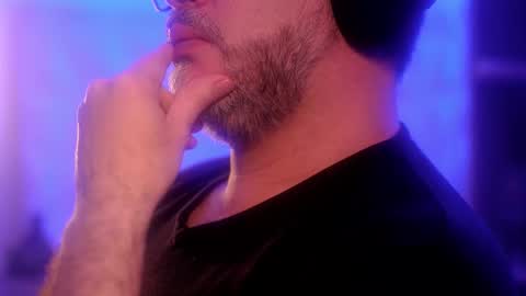 Sanders online show from November 20, 12:11 am