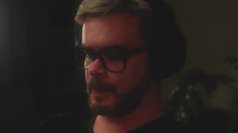 Sanders online show from February 12, 3:12 am