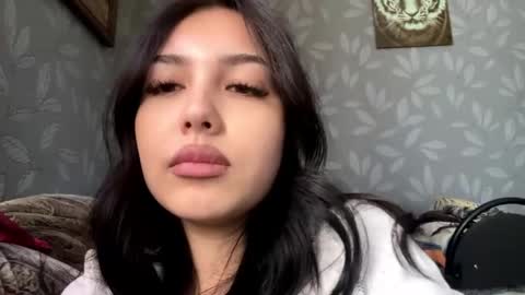 Kira online show from May 20, 1:17 pm