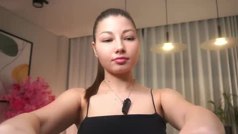 Snapshot of sandiule chatting on October 6, 1:14 am Emma online show from October 6, 1:14 am
