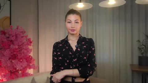 Emma  online show from October 8, 1:36 am