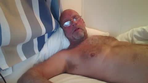 sandnesrune523 online show from October 18, 9:04 pm