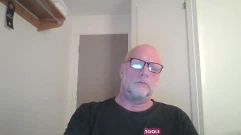 sandnesrune523 online show from March 15, 5:30 pm