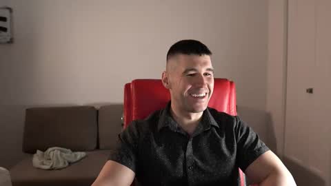 Snapshot of sandow_ chatting on March 23, 8:57 pm Sandow online show from March 23, 8:57 pm