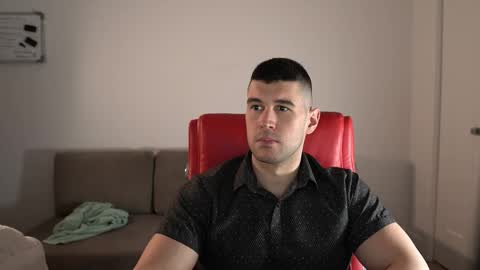 Snapshot of sandow_ chatting on March 24, 8:25 pm Sandow online show from March 24, 8:25 pm