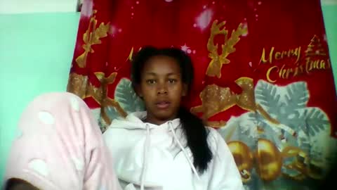 Snapshot of sandra1253099 chatting on September 22, 9:00 am sandra1253099 online show from September 22, 9:00 am