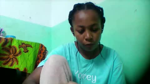 sandra1253099 online show from November 11, 6:19 pm