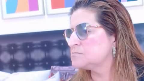 SANDRA online show from November 12, 10:48 am