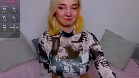 Snapshot of sandra_bell_ chatting on October 16, 7:20 am Sandra online show from October 16, 7:20 am