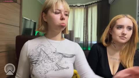 sandra dimonds online show from March 12, 2:34 pm