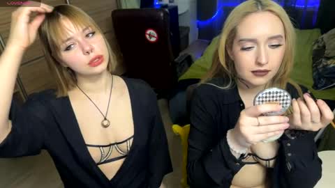 Snapshot of sandra_dimonds chatting on April 24, 1:24 pm sandra dimonds online show from April 24, 1:24 pm