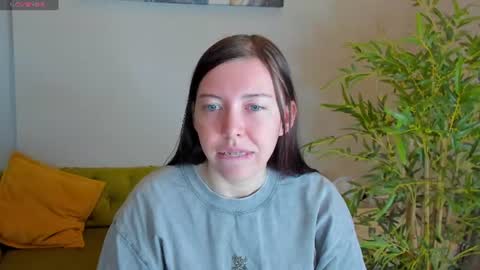 Snapshot of sandra_rosss chatting on June 20, 12:36 am Sandra online show from June 20, 12:36 am
