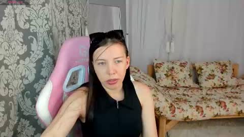 Snapshot of sandra_rosss chatting on July 5, 4:41 am Sandra online show from July 5, 4:41 am