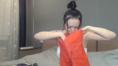 Snapshot of sandra_smith3007 chatting on January 10, 8:26 pm sandra_smith3007 online show from January 10, 8:26 pm