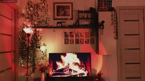 Snapshot of sandraboyl chatting on April 6, 1:36 am Sandy online show from April 6, 1:36 am