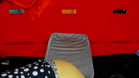 Snapshot of sandraclarkx69 chatting on October 18, 12:28 pm sandraclarkx69 online show from October 18, 12:28 pm