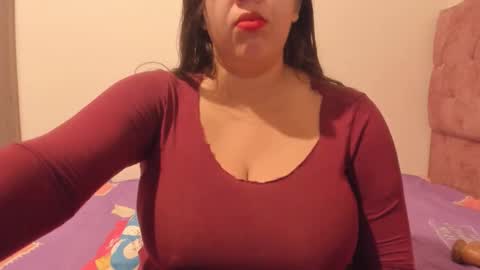 sandraclarkx69 online show from May 14, 12:12 pm