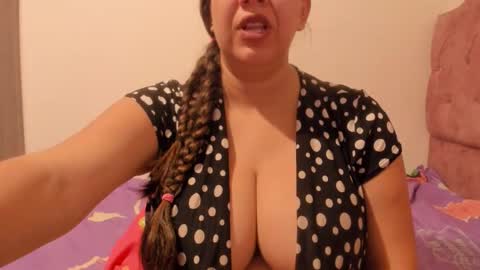 sandraclarkx69 online show from May 17, 12:12 pm