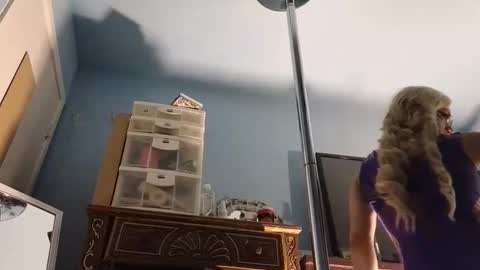 Sandra online show from March 9, 10:41 am